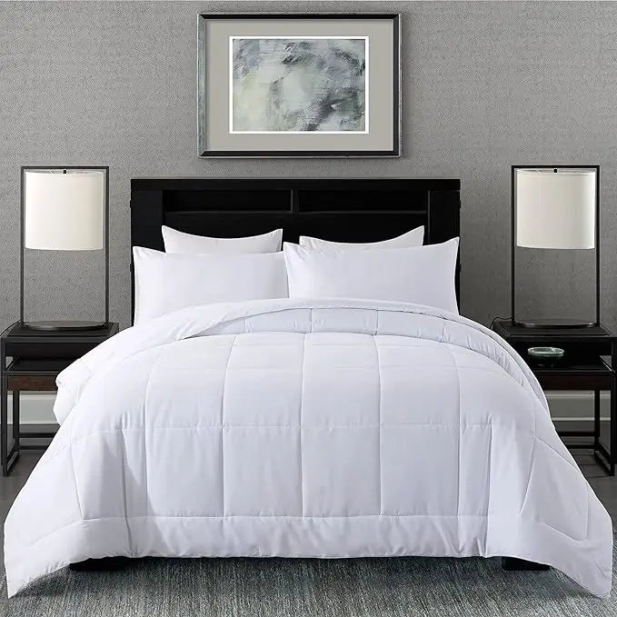 Warm Fall & Winter Checkered Down Alternative Comforter Set, 1 Comforter & 2 Pillowcases