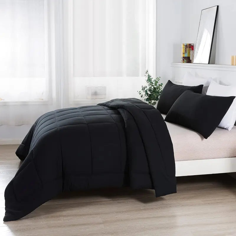 Warm Fall & Winter Checkered Down Alternative Comforter Set, 1 Comforter & 2 Pillowcases